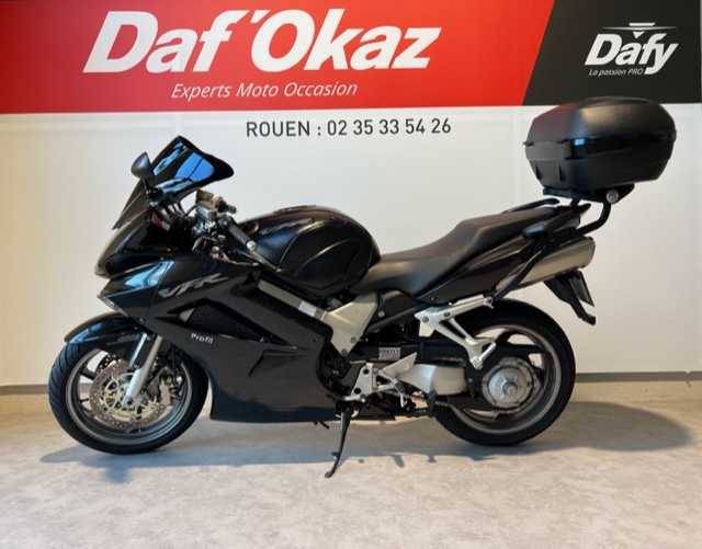 Honda VFR 800 F V-TEC RC46 II ABS 2008 HD vue gauche