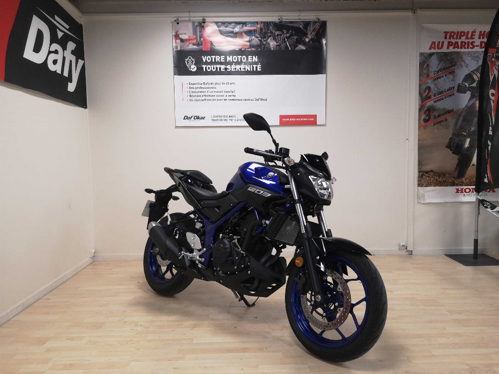 Yamaha MT-03 320 2020 vue 3/4 droite