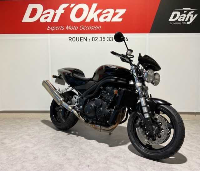 Triumph 955 Speed Triple (955i) 2004 vue 3/4 droite