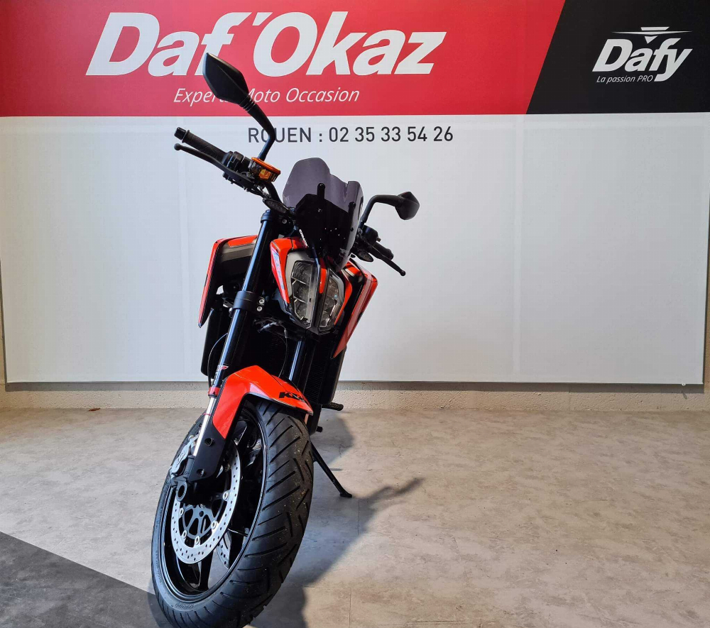 KTM 890 Duke 2021 vue avant