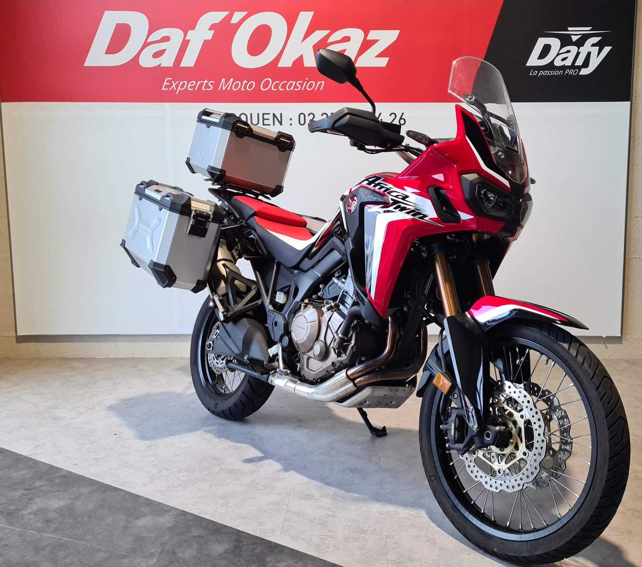 Honda CRF 1000 L Africa Twin 2019 HD vue 3/4 droite