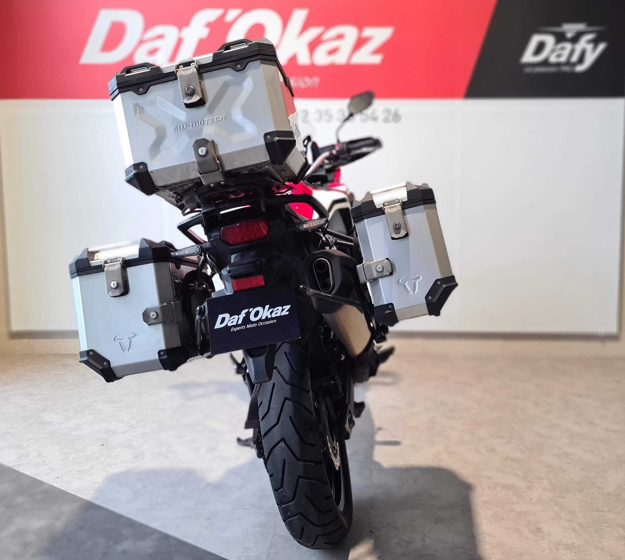 Honda CRF 1000 L Africa Twin 2019 HD vue arrière