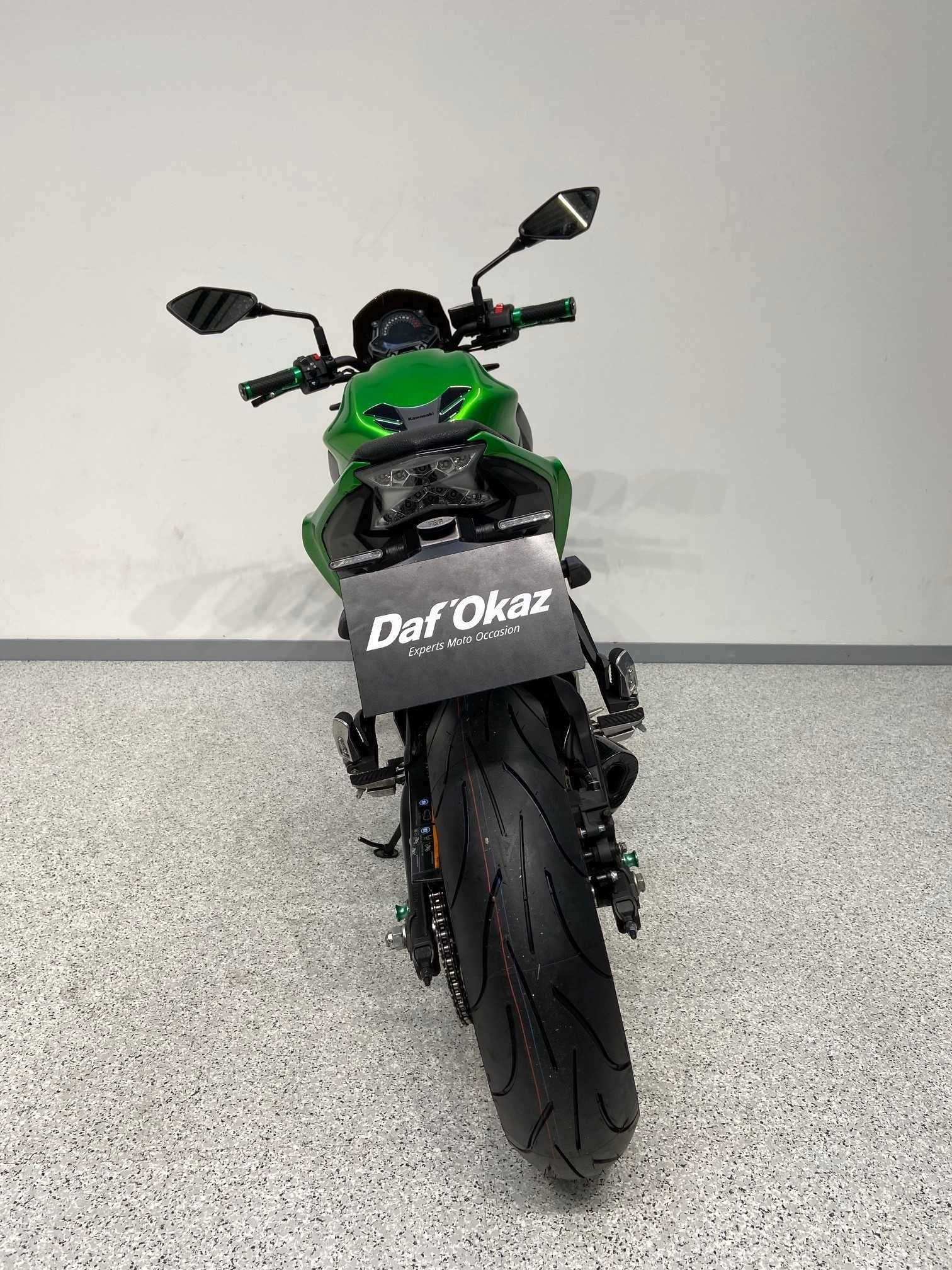 Kawasaki Z 650 2018 HD vue arrière